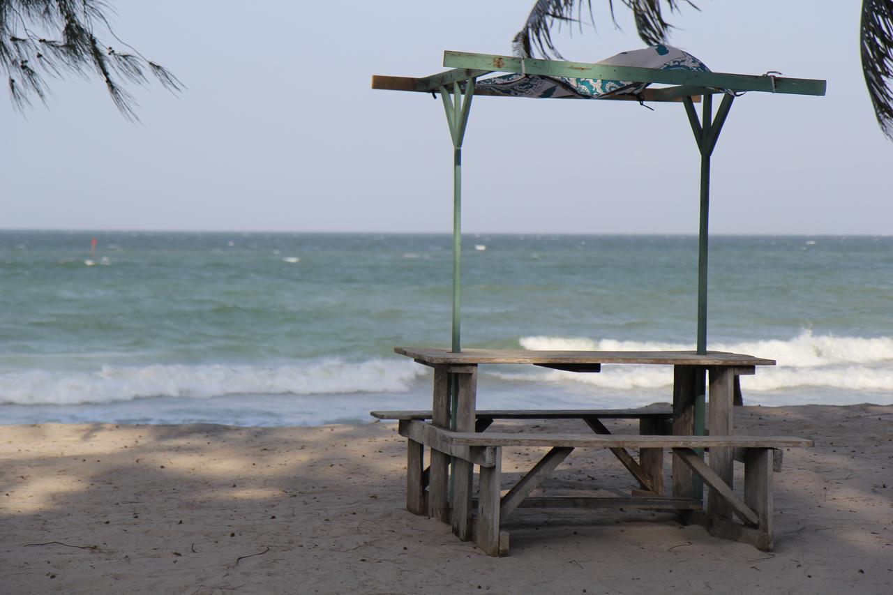 Mikadi Beach Camp & Backpackers Dar es Salaam Ngoại thất bức ảnh