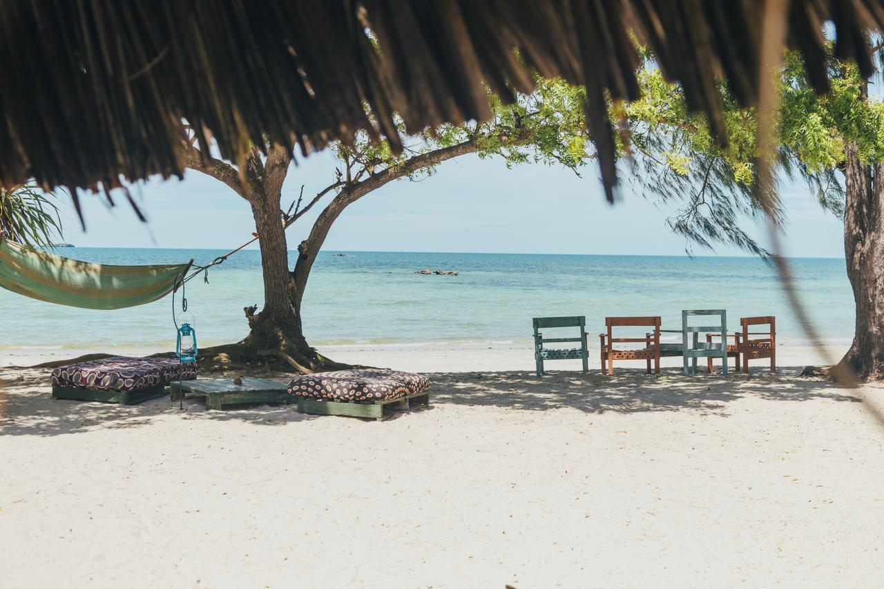 Mikadi Beach Camp & Backpackers Hostel Dar es Salaam Ngoại thất bức ảnh